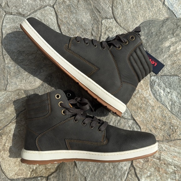 NWT Levi's Fletcher II Waxed Fashion High-Top Mens Sneaker Size 9.5 - Picture 2 of 5